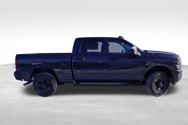 2026 RAM Ram 3500 RAM 3500 TRADESMAN CREW CAB 4X4 64 BOX