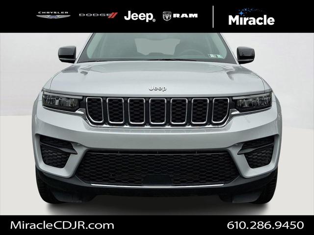 2023 Jeep Grand Cherokee Laredo X 4x4