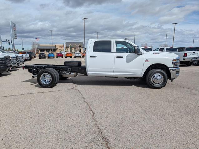 2026 RAM Ram 3500 Chassis Cab RAM 3500 TRADESMAN CREW CAB CHASSIS 4X4 60 CA