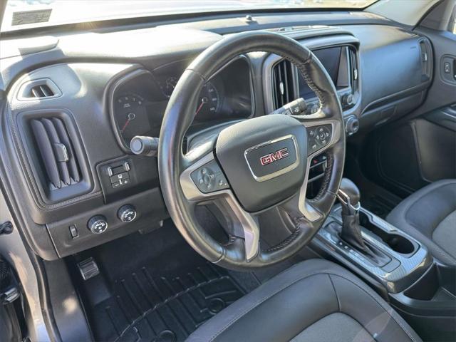 2022 GMC Canyon 4WD Crew Cab Short Box AT4 - Cloth