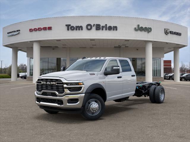 2026 RAM 5500 Chassis RAM 5500 TRADESMAN CHASSIS CREW CAB 4X4 84 CA
