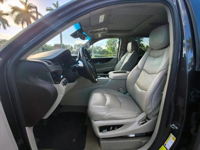 2016 Cadillac Escalade Luxury Collection