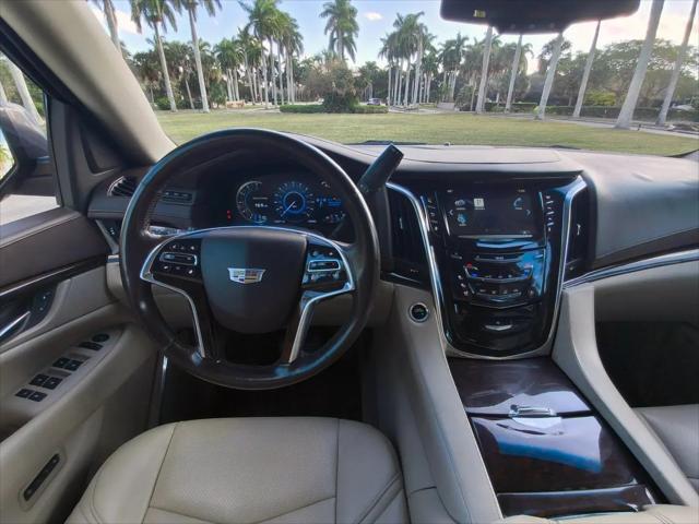 2016 Cadillac Escalade Luxury Collection