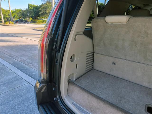 2016 Cadillac Escalade Luxury Collection