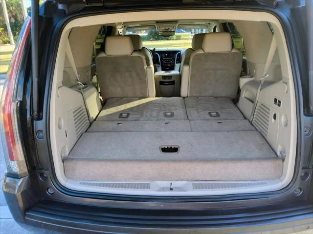 2016 Cadillac Escalade Luxury Collection