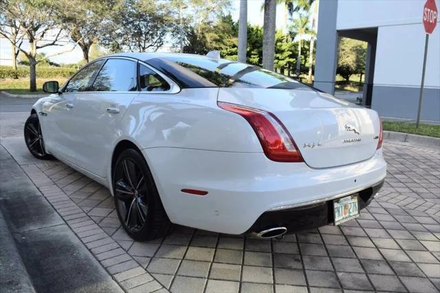 2019 Jaguar XJ Collection