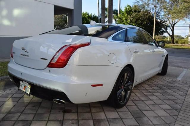 2019 Jaguar XJ Collection