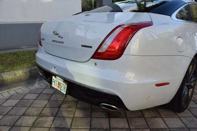 2019 Jaguar XJ Collection