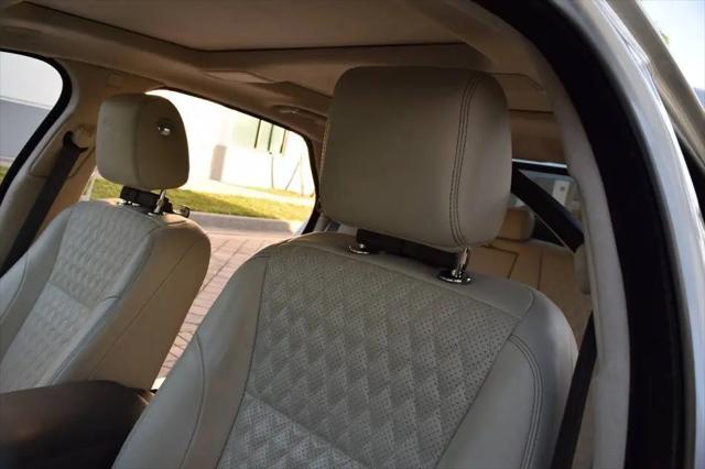 2019 Jaguar XJ Collection
