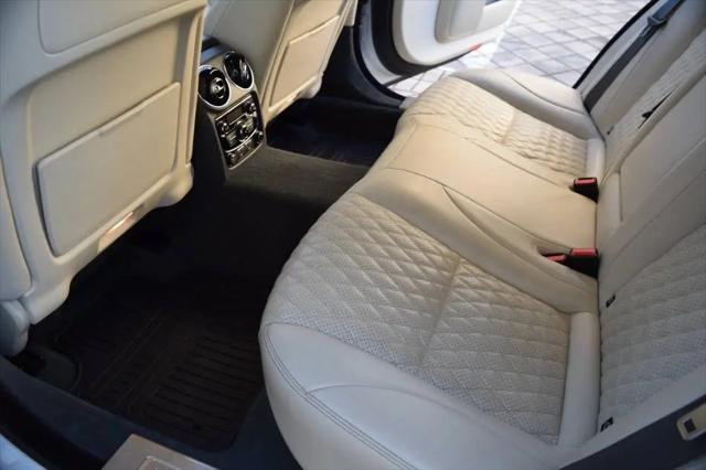 2019 Jaguar XJ Collection