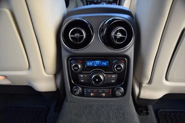 2019 Jaguar XJ Collection