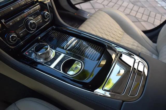 2019 Jaguar XJ Collection
