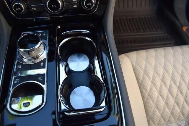 2019 Jaguar XJ Collection
