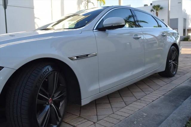 2019 Jaguar XJ Collection