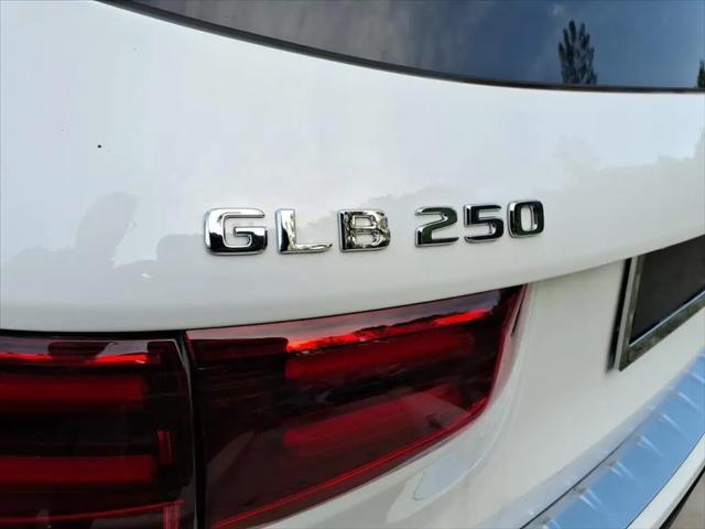 2026 Mercedes-Benz GLB 4MATIC