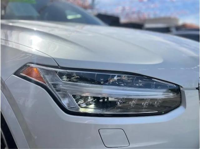 2019 Volvo XC90 T6 Momentum