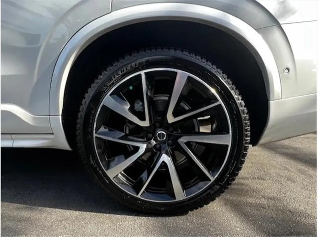 2019 Volvo XC90 T6 Momentum