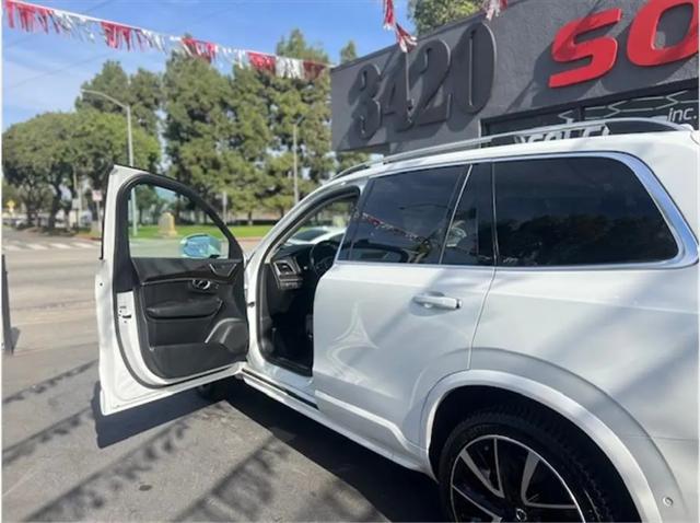 2019 Volvo XC90 T6 Momentum