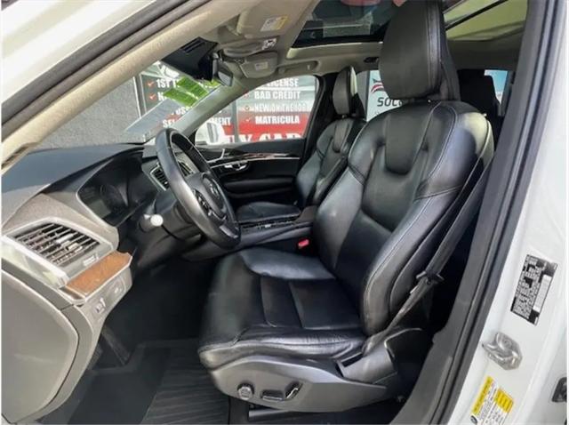 2019 Volvo XC90 T6 Momentum