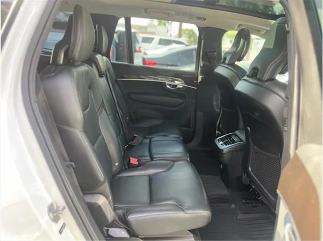 2019 Volvo XC90 T6 Momentum