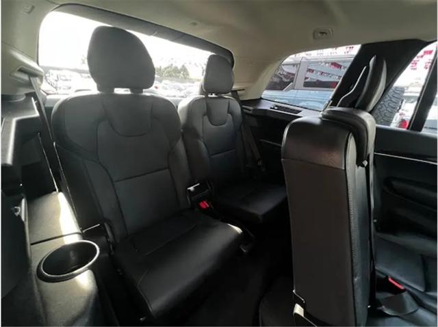 2019 Volvo XC90 T6 Momentum