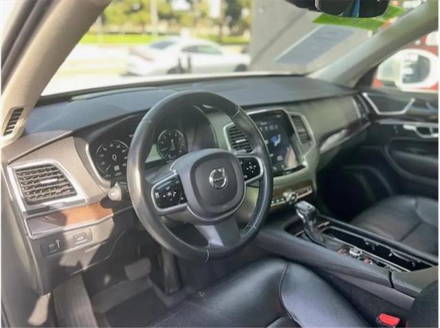 2019 Volvo XC90 T6 Momentum