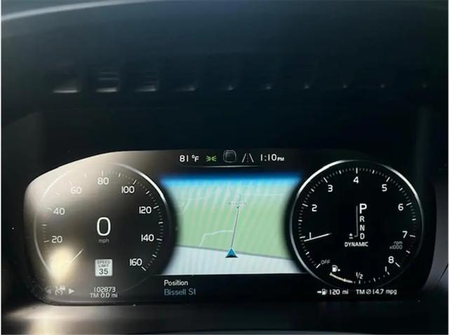 2019 Volvo XC90 T6 Momentum