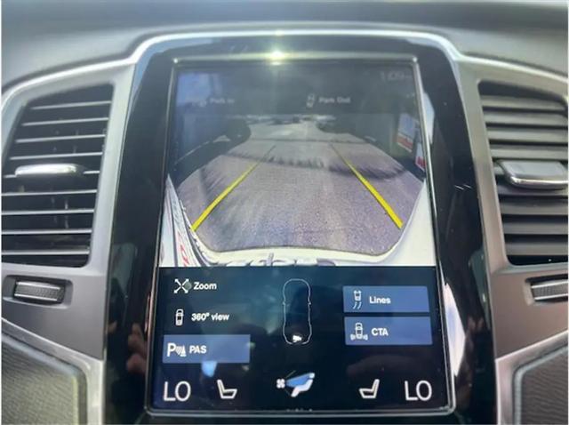 2019 Volvo XC90 T6 Momentum