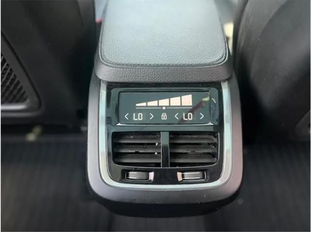 2019 Volvo XC90 T6 Momentum