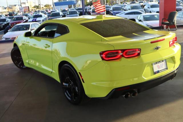 2021 Chevrolet Camaro RWD Coupe LT1