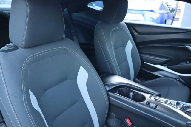 2021 Chevrolet Camaro RWD Coupe LT1