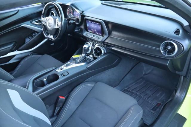 2021 Chevrolet Camaro RWD Coupe LT1