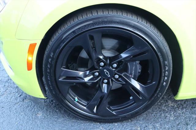 2021 Chevrolet Camaro RWD Coupe LT1