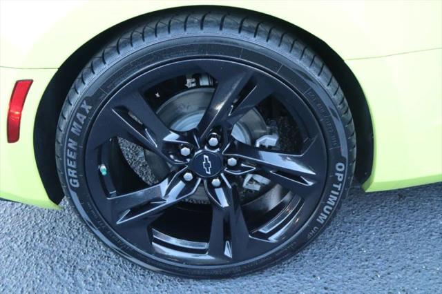 2021 Chevrolet Camaro RWD Coupe LT1