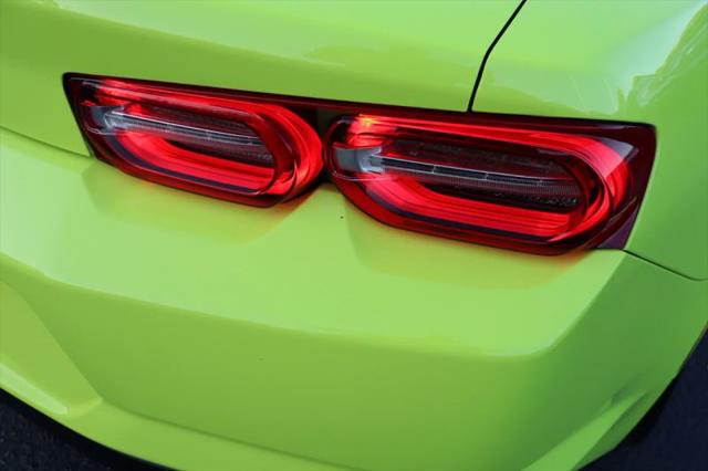 2021 Chevrolet Camaro RWD Coupe LT1