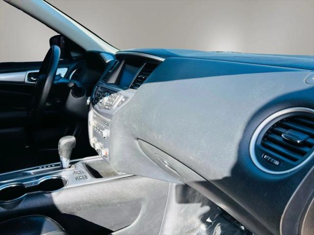 2020 Nissan Pathfinder SL 2WD