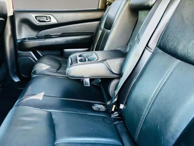 2020 Nissan Pathfinder SL 2WD