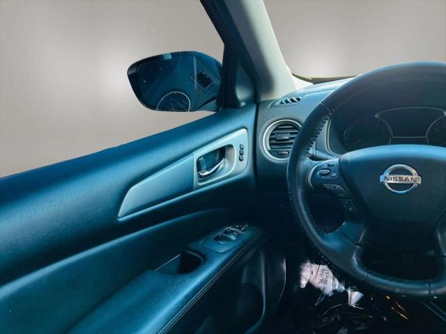 2020 Nissan Pathfinder SL 2WD