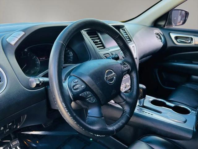 2020 Nissan Pathfinder SL 2WD