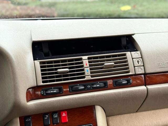 1999 Mercedes-Benz S 320 S 320