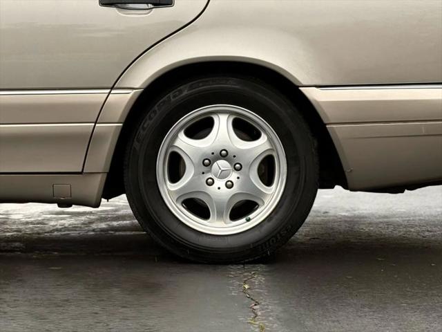 1999 Mercedes-Benz S 320 S 320