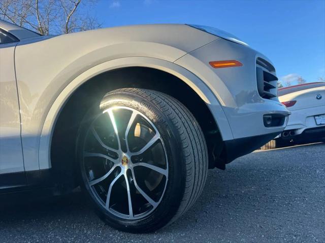 2021 Porsche Cayenne Base