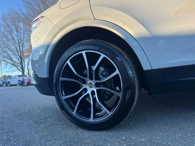 2021 Porsche Cayenne Base