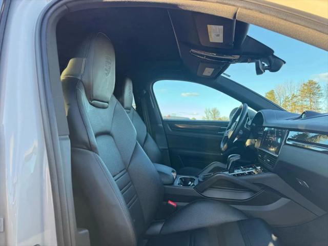 2021 Porsche Cayenne Base
