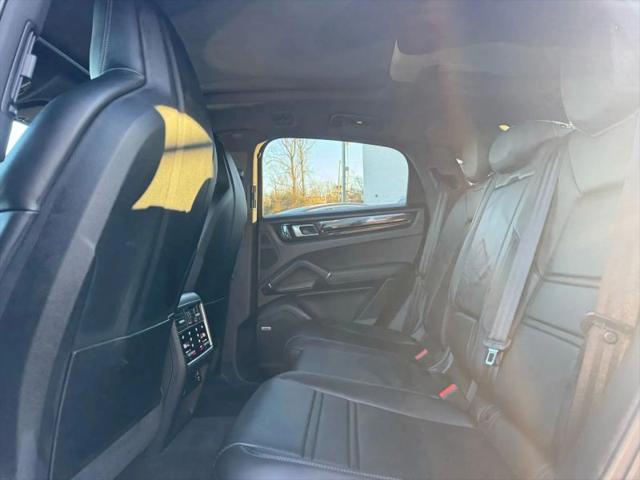 2021 Porsche Cayenne Base