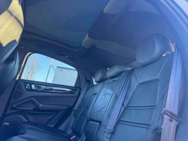 2021 Porsche Cayenne Base