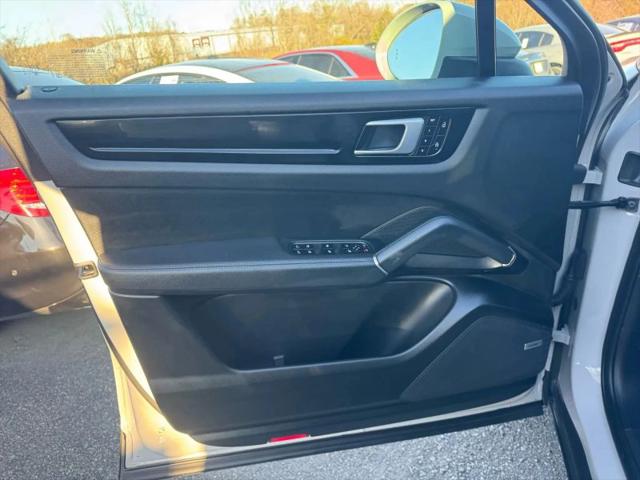 2021 Porsche Cayenne Base