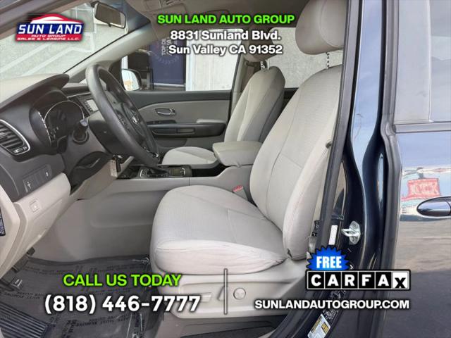 2017 Kia Sedona LX