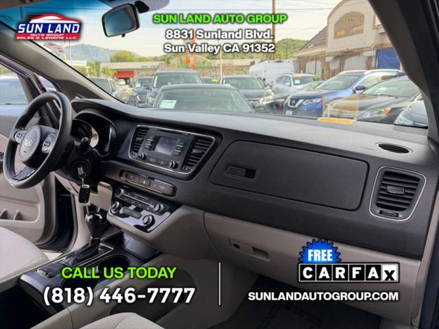2017 Kia Sedona LX