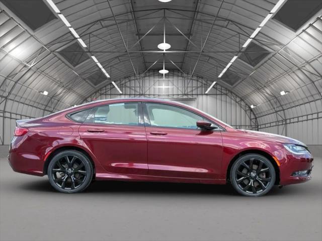 2016 Chrysler 200 S